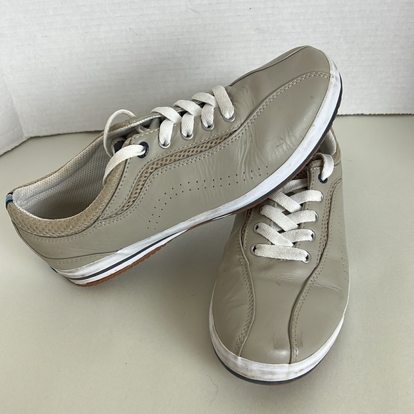 Keds Square Toe Sneakers with Arch Support Size 8.5 - Picture 3 of 6